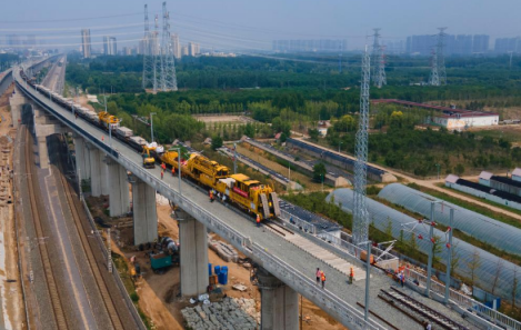 京唐鐵路北京段開始鋪軌作業(yè)